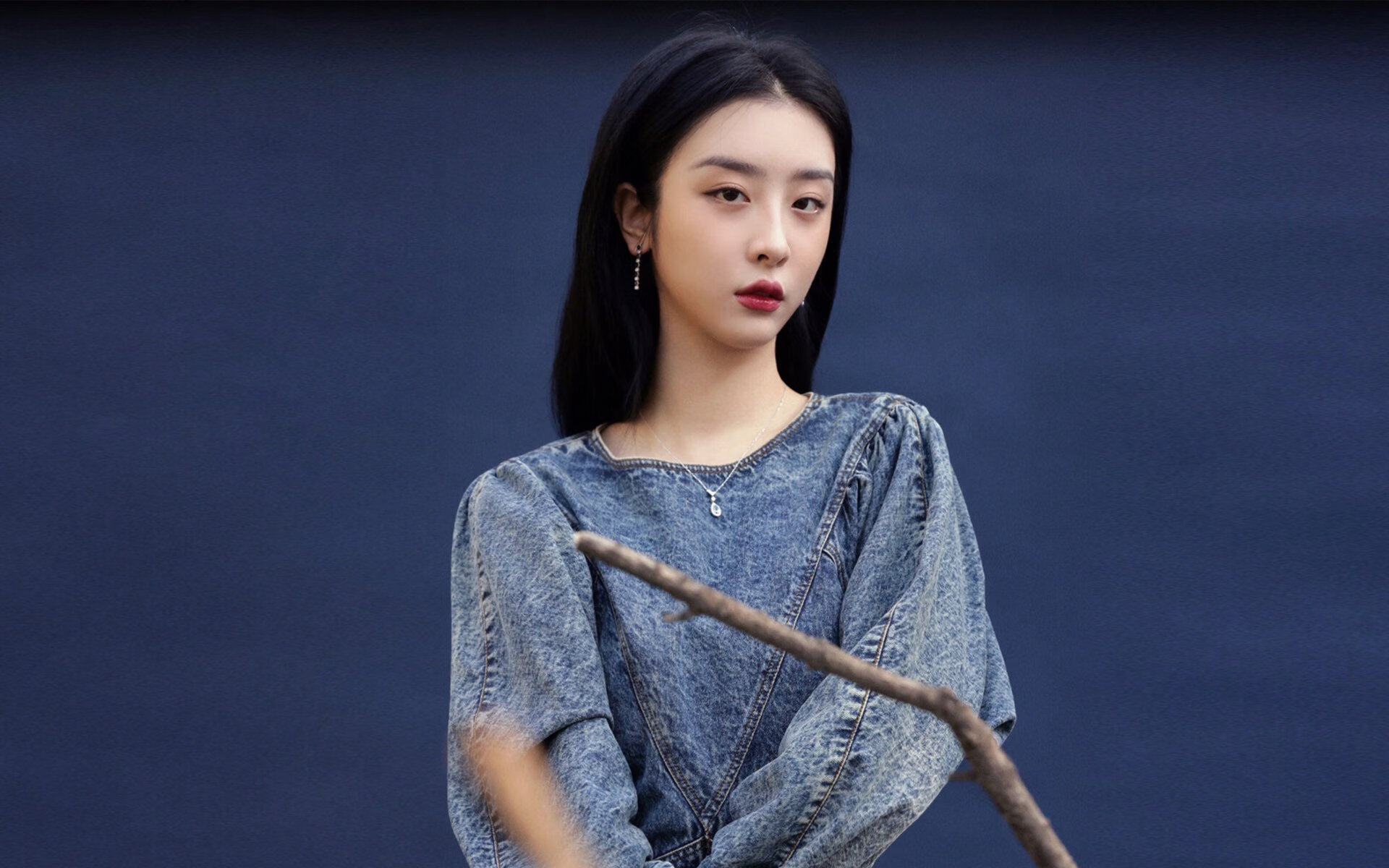 开云官方-弗赖堡站位灵活打出多线推进模式，弗赖堡对多特蒙德比分预测