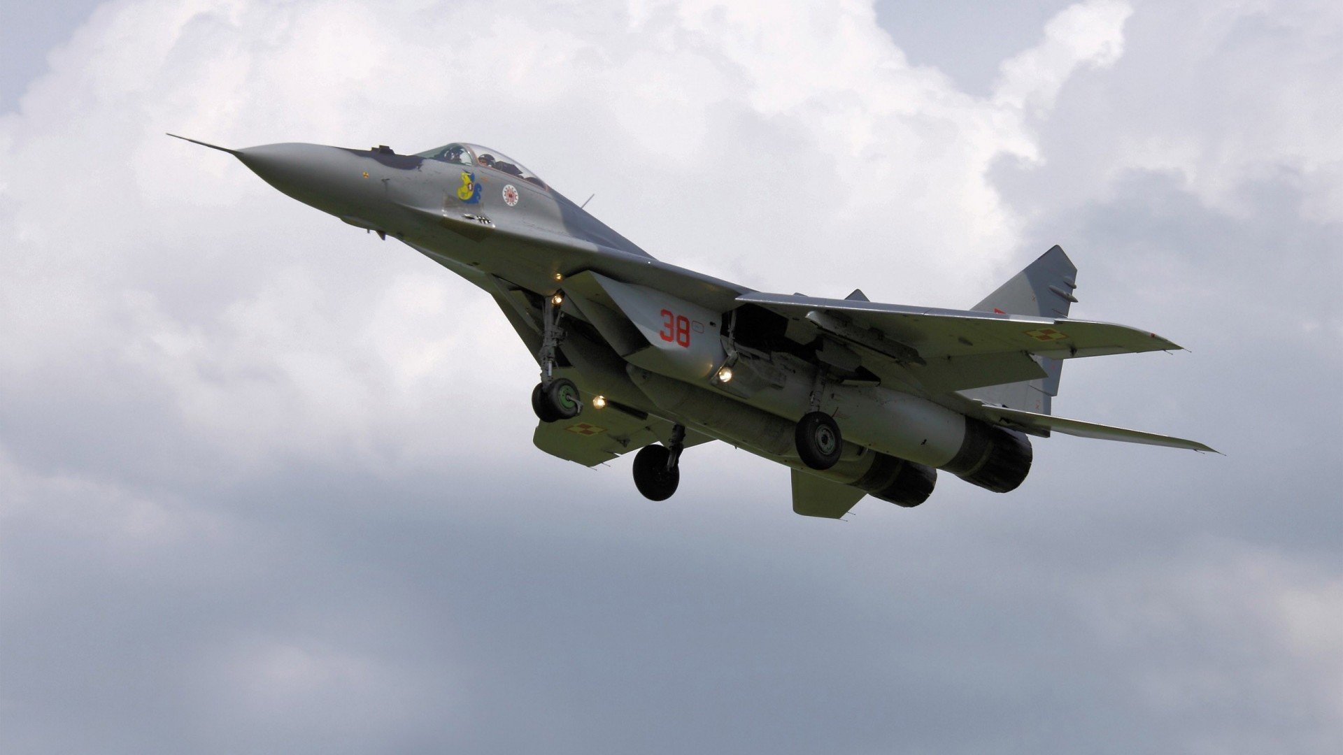 “尼古拉斯·桑特基的快速突破与精准配合,推动美洲狮队成为新一代强队”